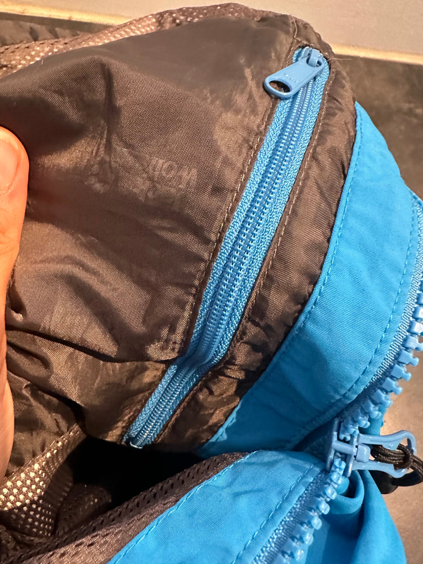 Regen Jacke Jack Wolfskin (M Damen) blau