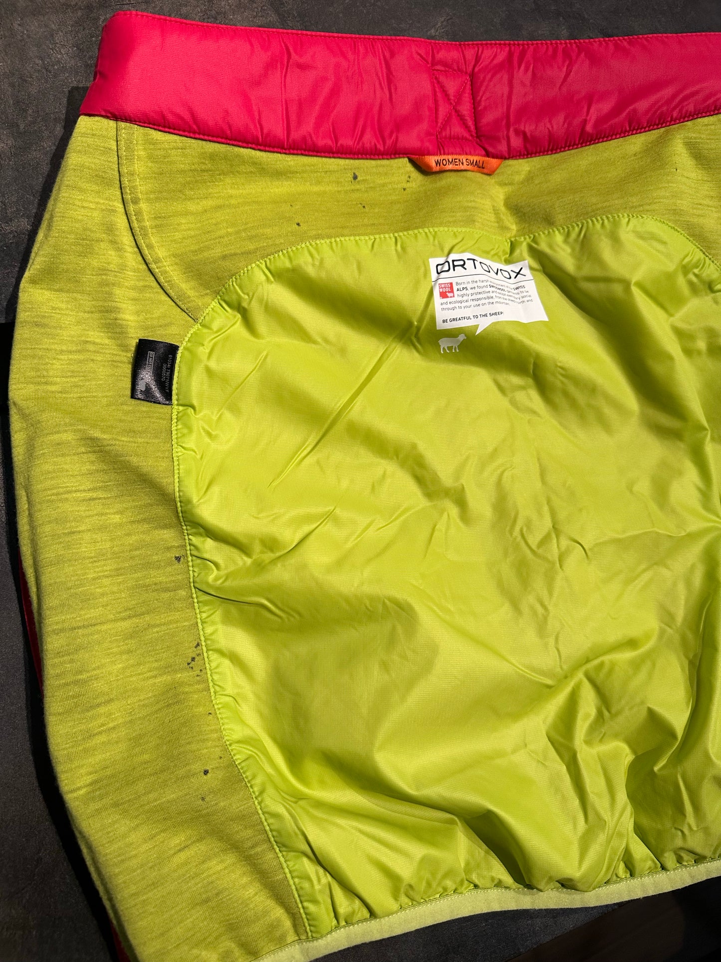 Ski Rock von Ortovox Swisswool (Damen S) pink schwarz
