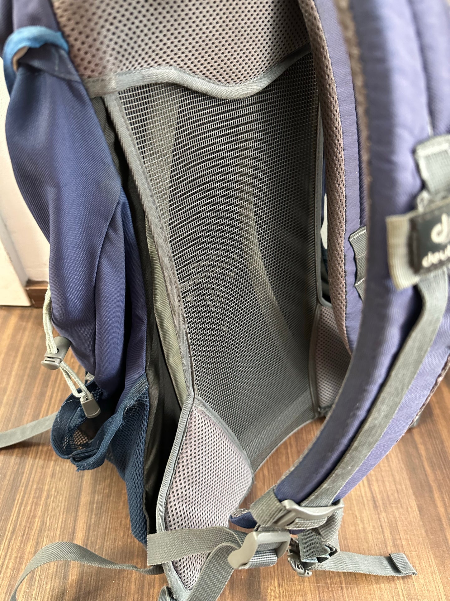 Rucksack Deuter Trail 25 Liter SL AirContact blau