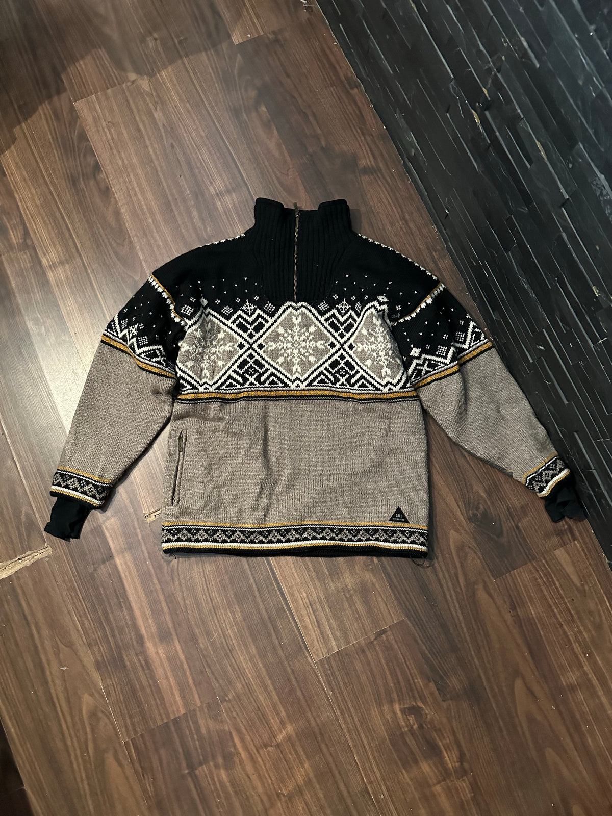 100% Wolle Dale of Norway Pullover (M Herren/L Damen) schwarz beige