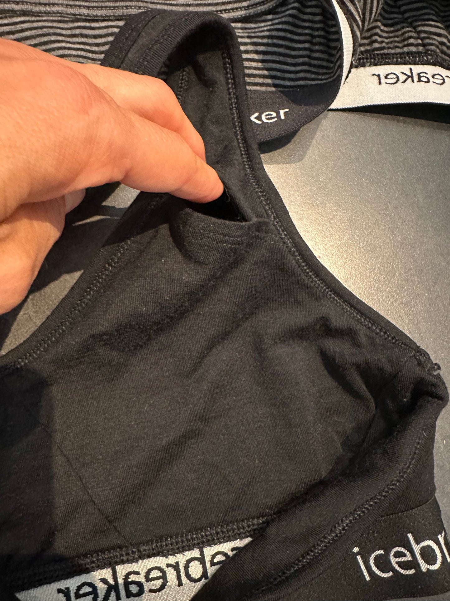 Sport BH Top von Icebreaker pure Merino (M) grau/schwarz