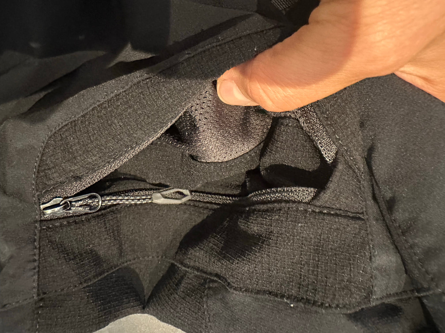Trekking Hose von Mammut Softshell (M Damen kurz) schwarz