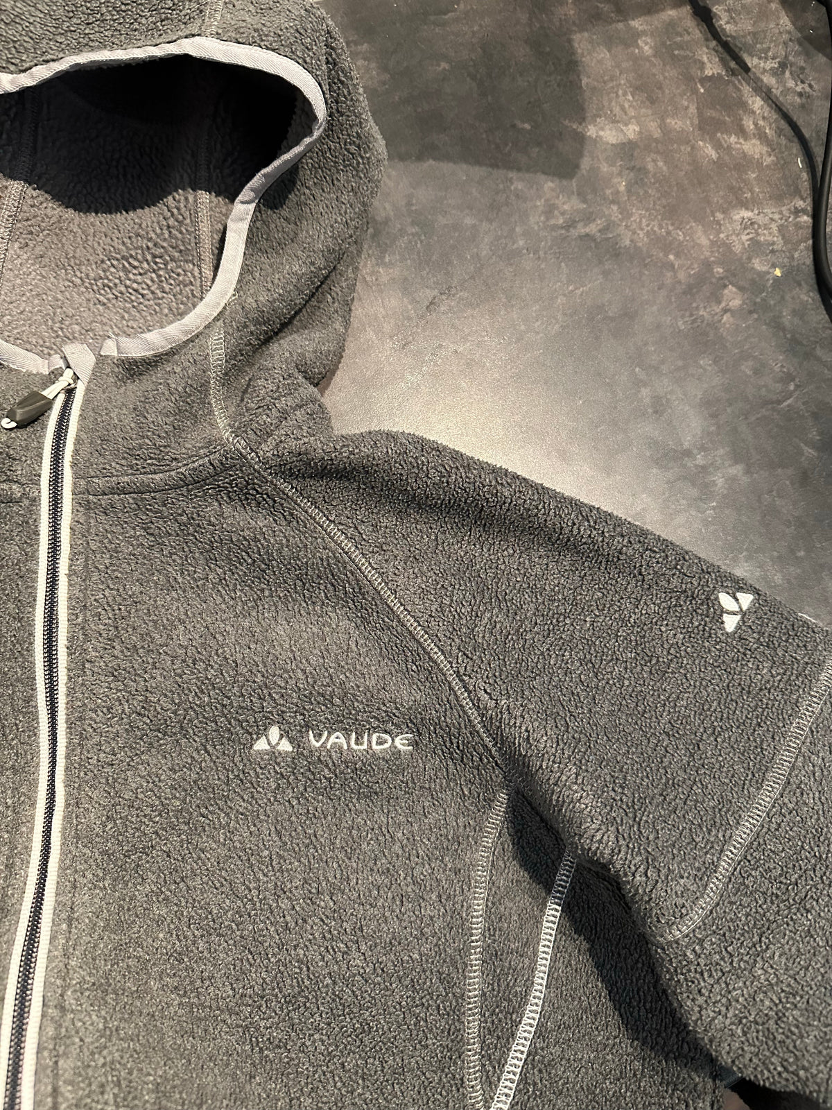 Fleece Jacke von Vaude (L Damen) Full Zip Shirt grau