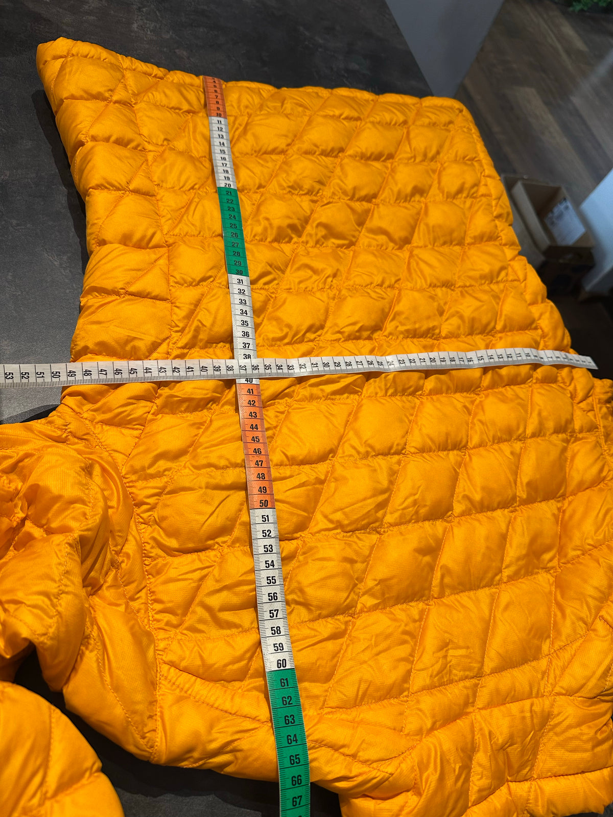 Daunen Jacke von Vaude (M:40 Damen) wasserabweisend gelb