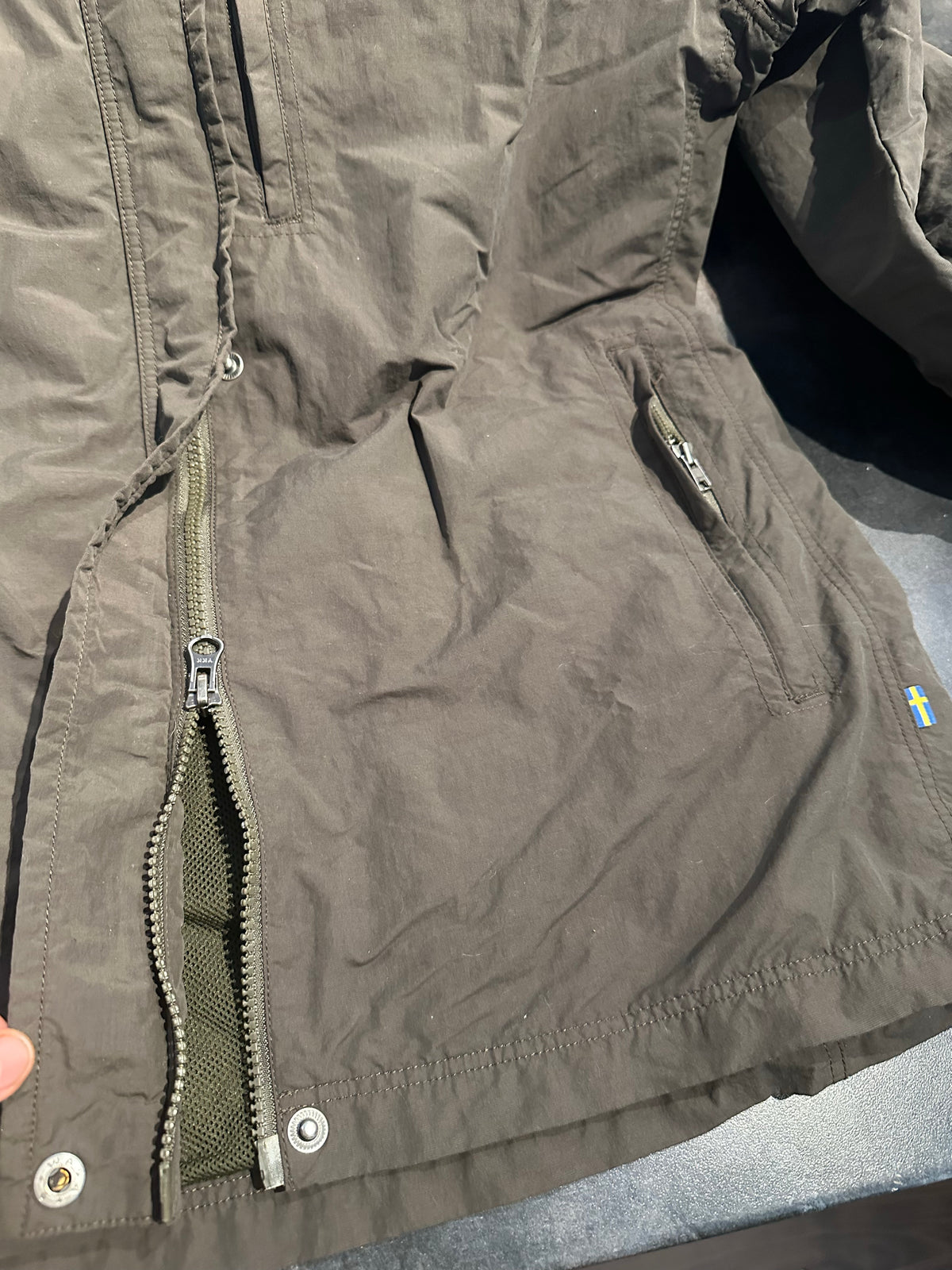 Regen Jacke Fjällräven (M Damen) anthrazit grau
