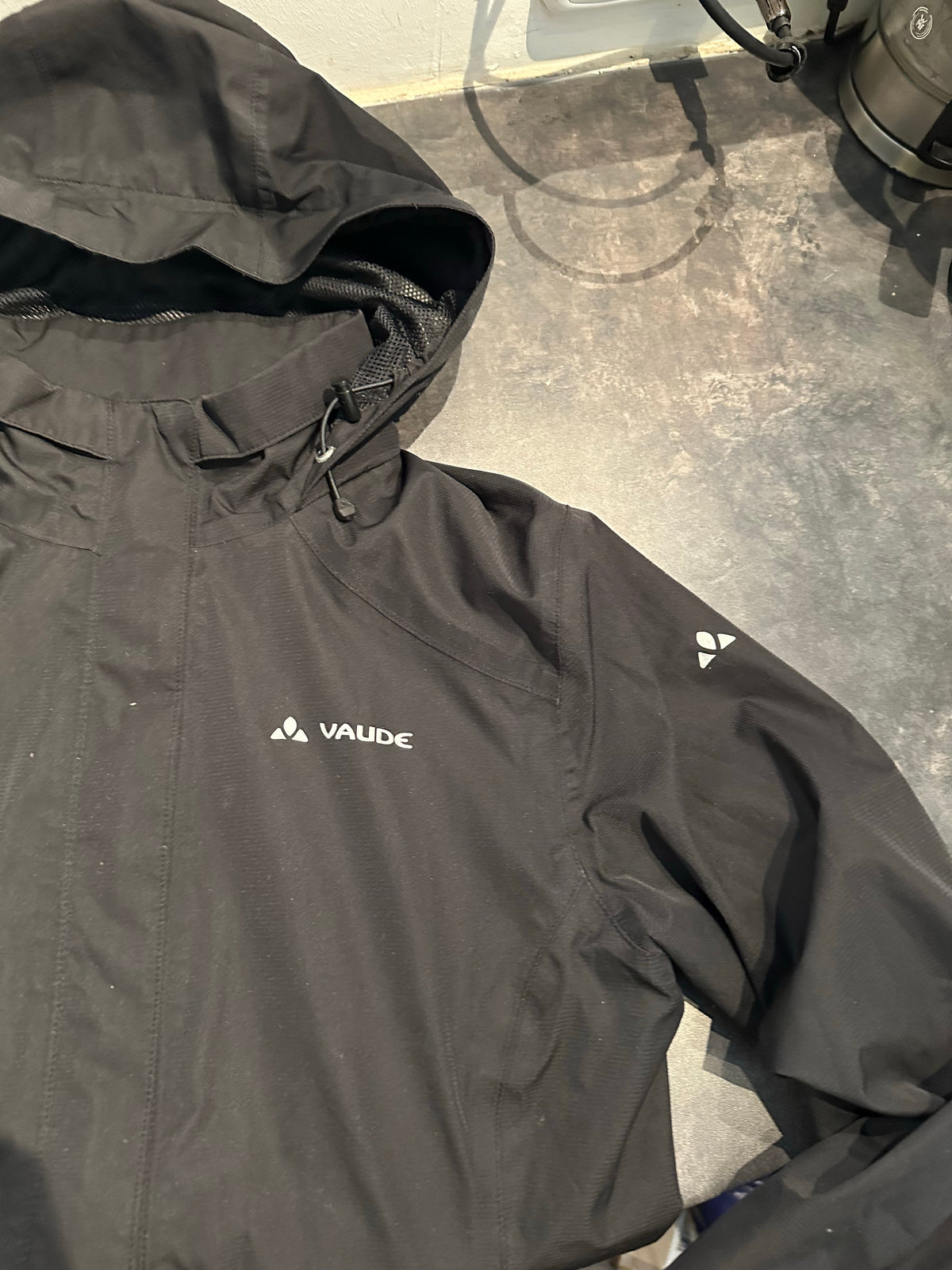 Outdoor Regen Jacke von Vaude (M Damen) schwarz