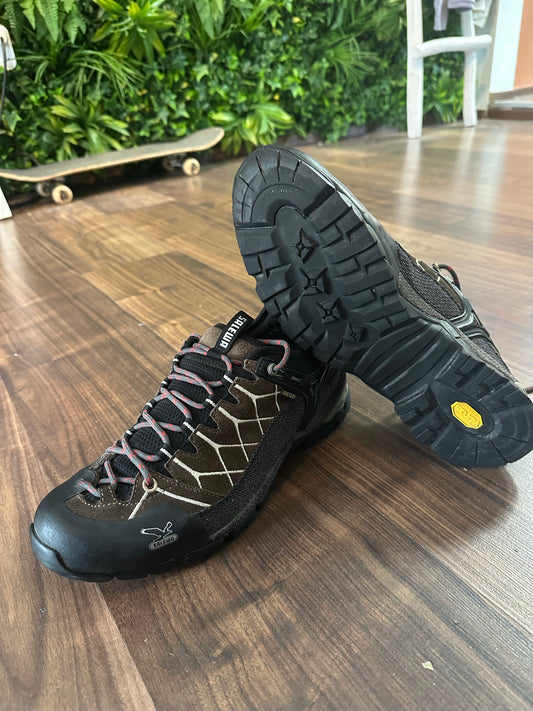 Trekking Schuhe Salewa Gr 44 braun