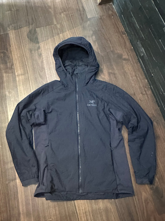 Jacke von Arcteryx Atom Hoody (L Damen) schwarz