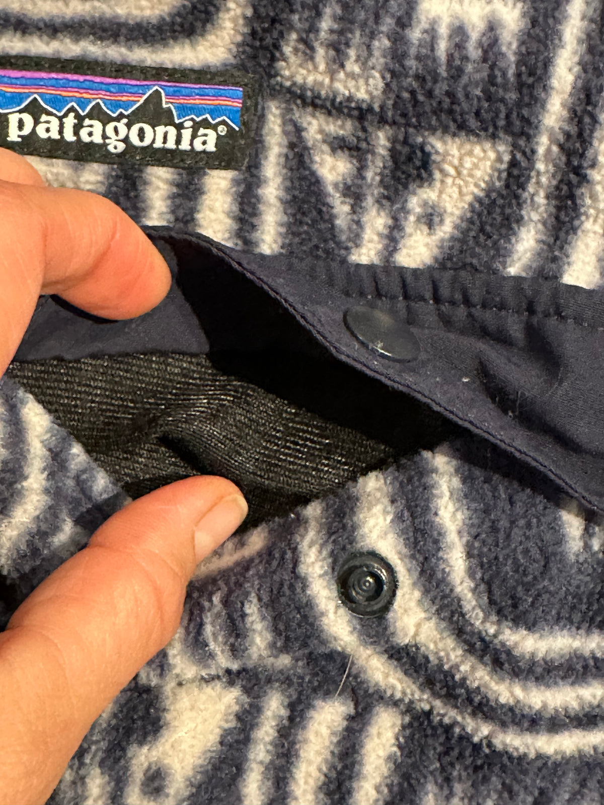 Patagonia Synchilla Fleecepullover (M Herren) marineblaublau muster