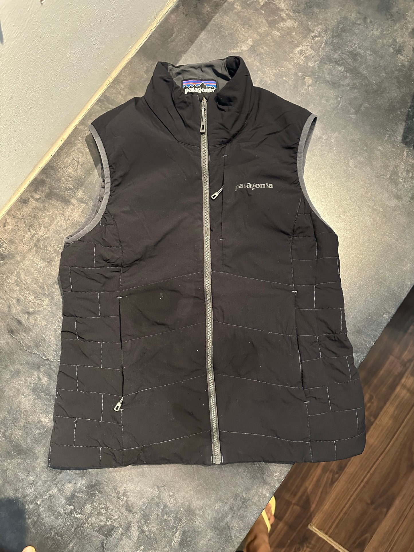 Patagonia Isolationsweste Nano Air Light (S Damen) schwarz