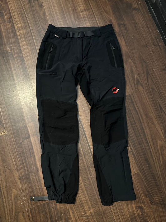 Trekking Hose von Mammut Softshell (M Damen kurz) schwarz