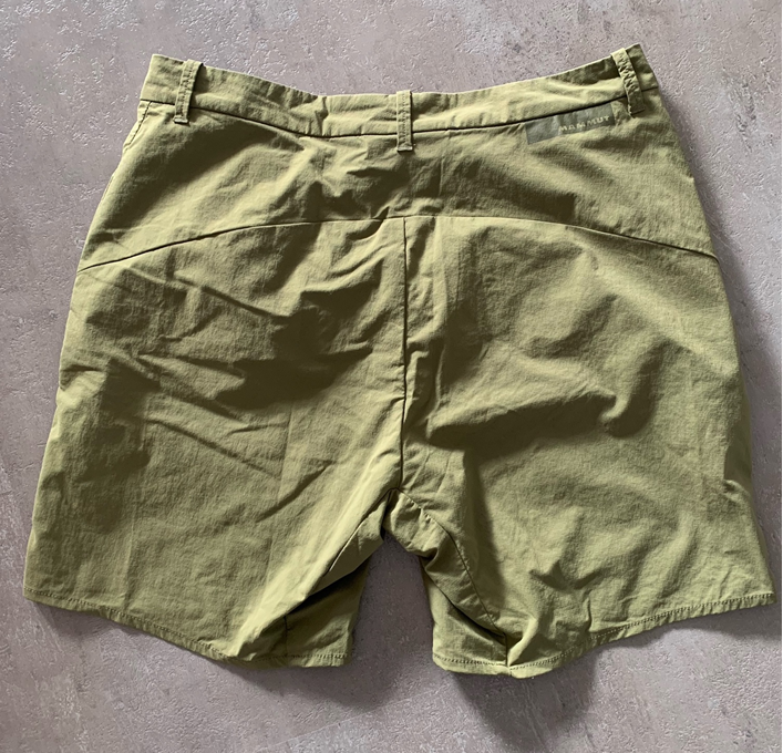 Kurze Wanderhose Mammut (L Damen) Shorts khaki