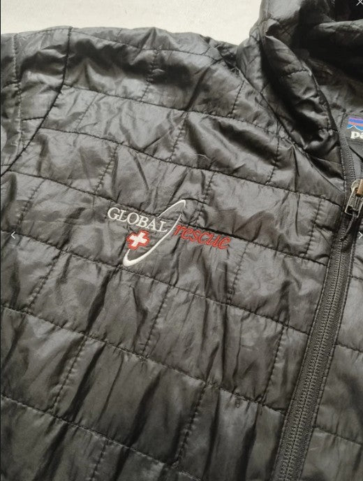 Leichte Isolations Jacke Patagonia Nano Puff (XL Herren) schwarz