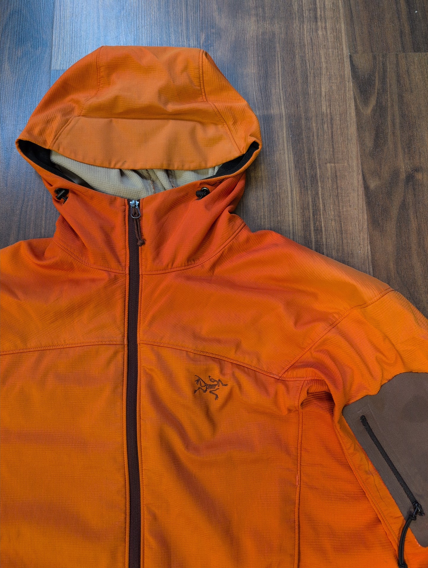 Epsilon Jacke von Arcteryx (M Herren) orange