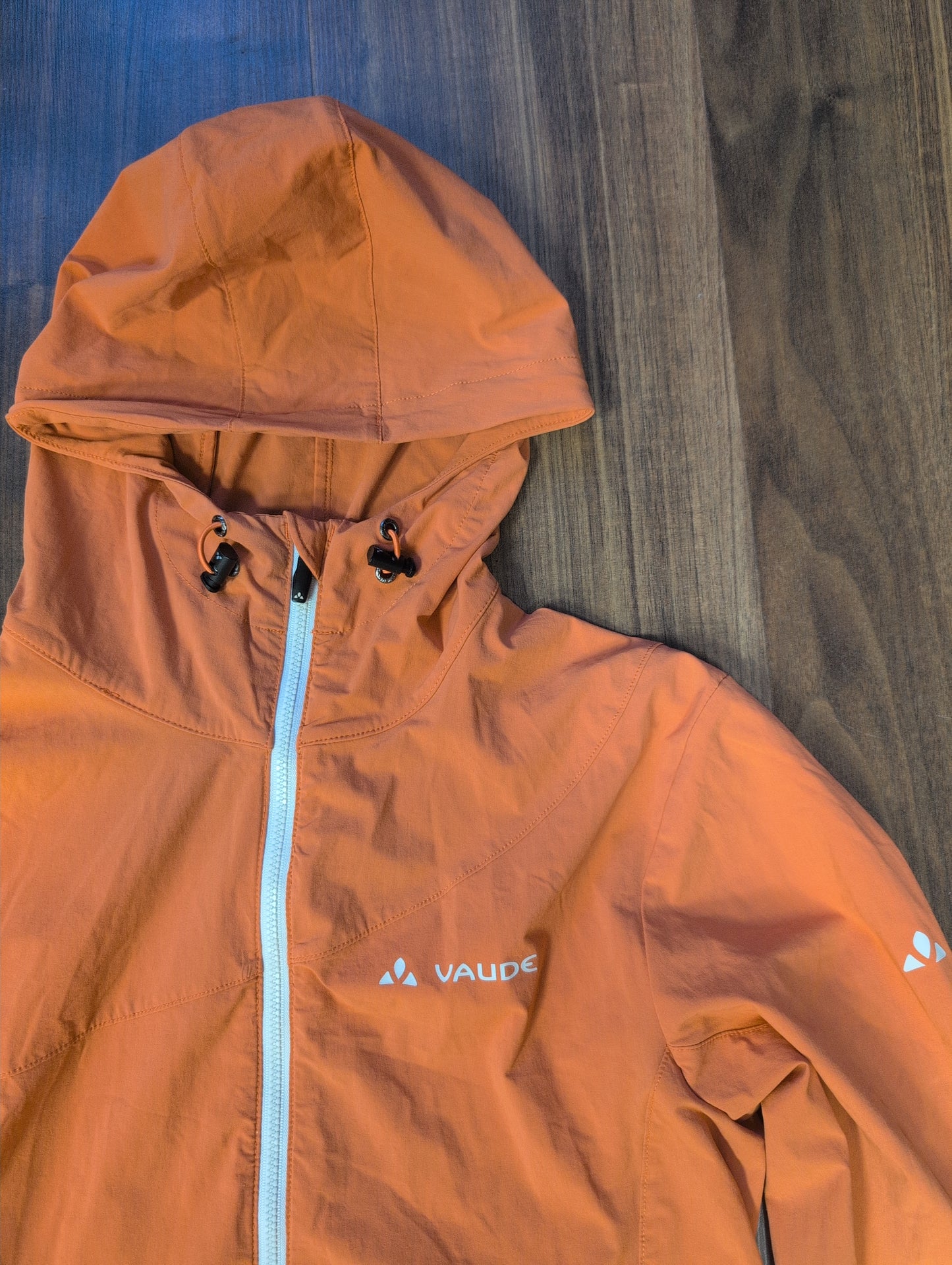Leichte Jacke von Vaude (XS Damen) Kapuze orange
