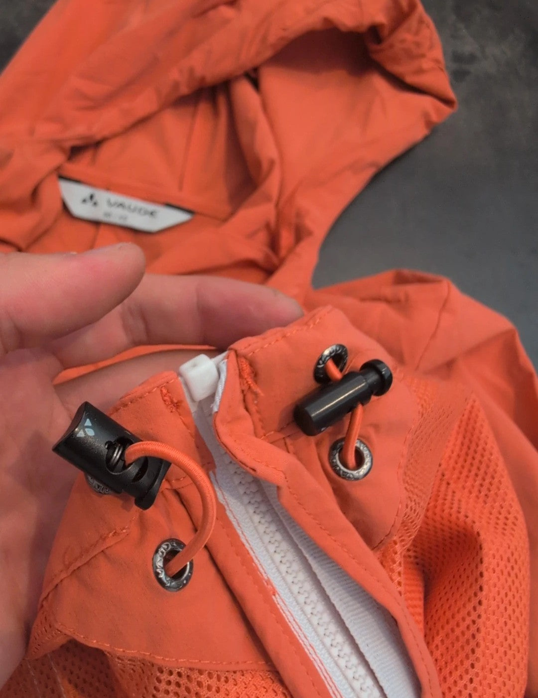 Leichte Jacke von Vaude (XS Damen) Kapuze orange