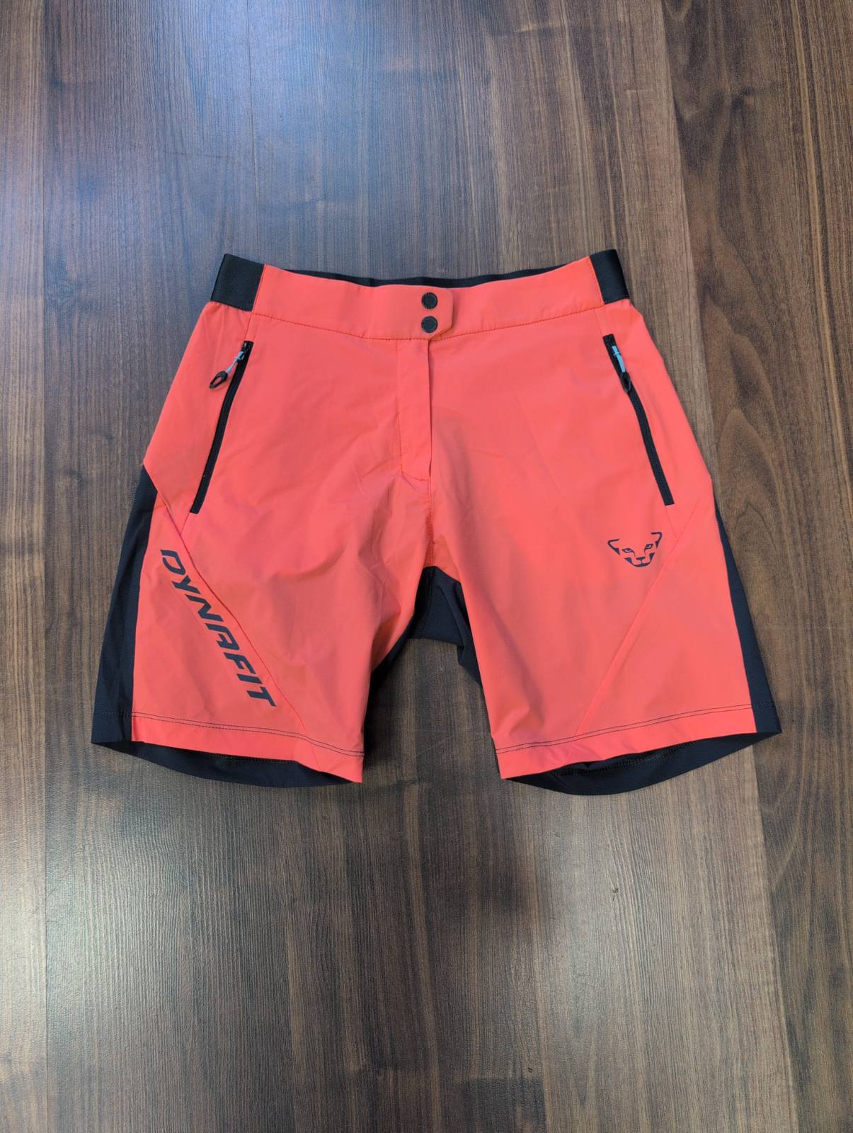 Traillauf Shorts von Dynafit (M Damen) neon rot