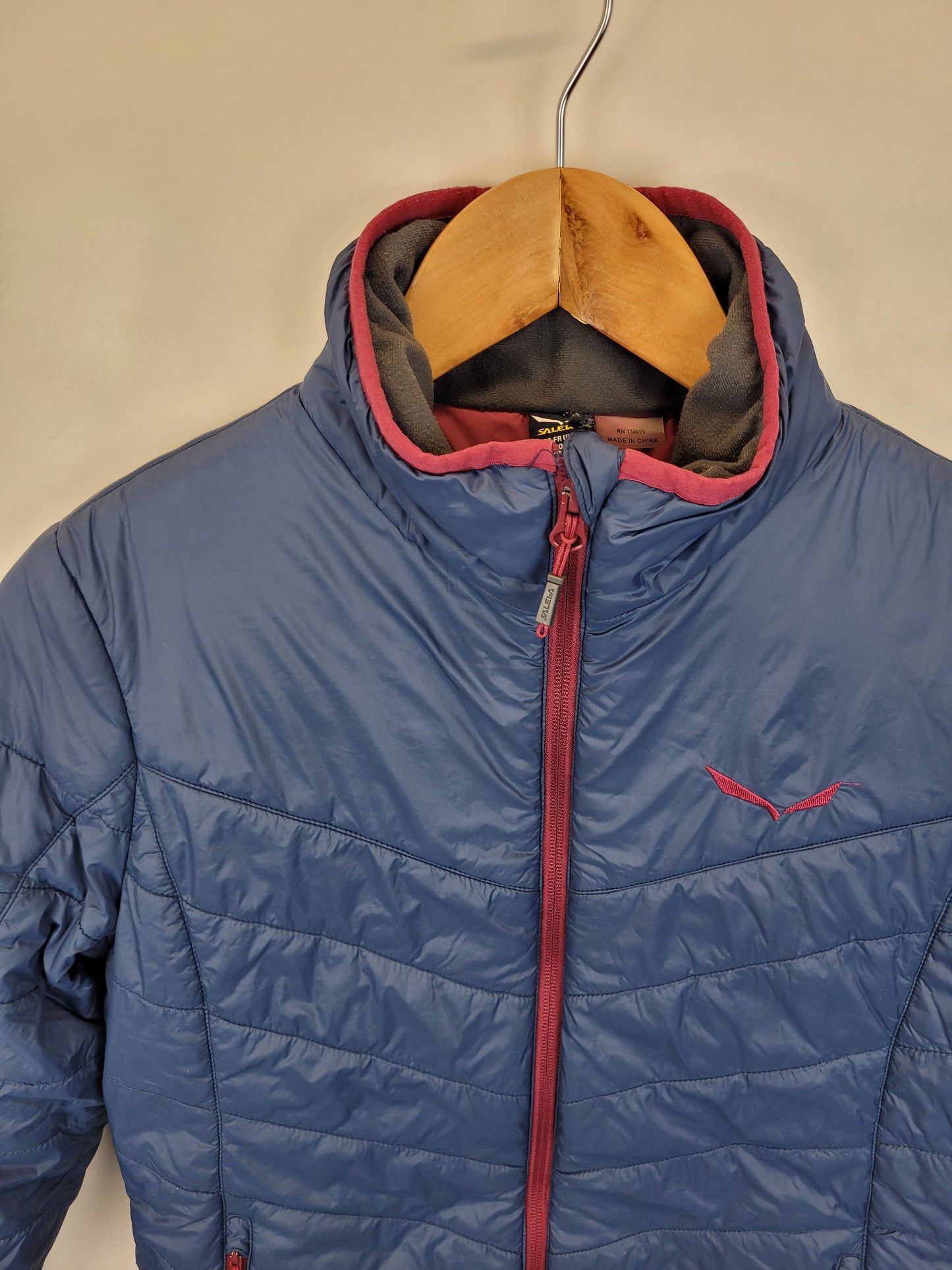 Blaue Jacke von Salewa in Größe M - wanderlich.com