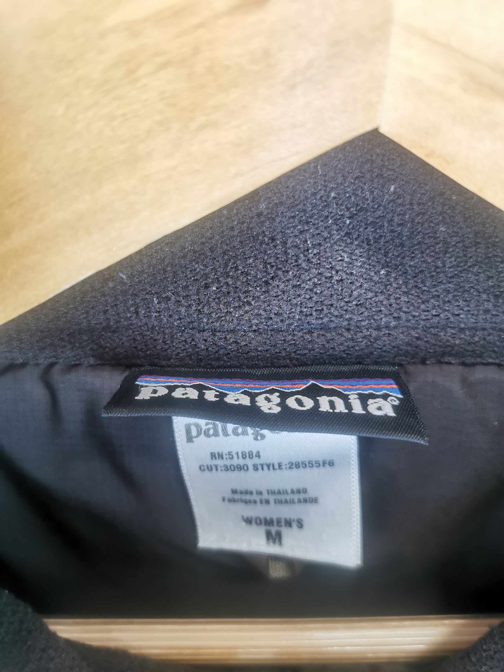 Braune leichte Jacke von Patagonia in Größe M (Damen) - wanderlich.com