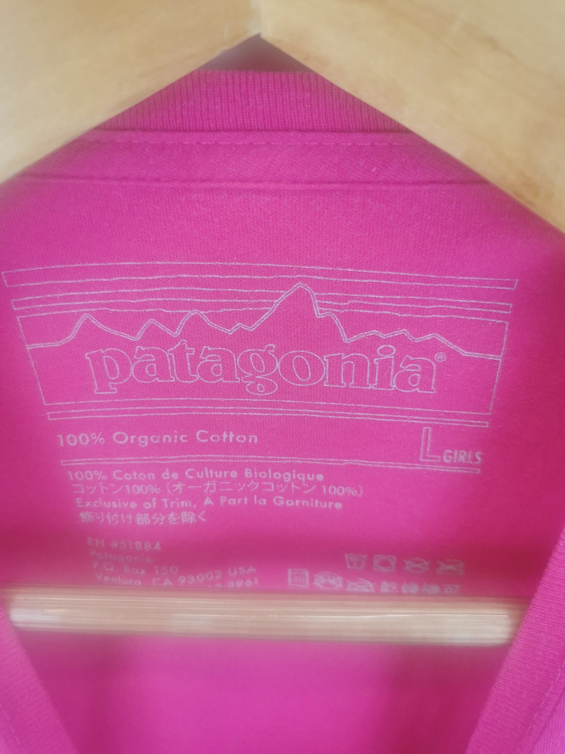 Pinkes T-Shirt von Patagonia in Größe XS (Damen) - wanderlich.com
