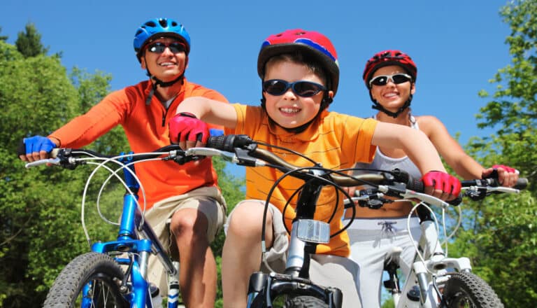 Radfahren mit der ganzen Familie